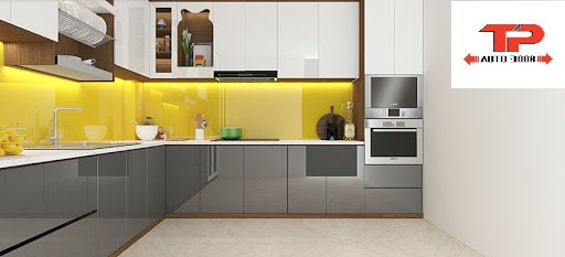 Kính bếp đơn sắc sang trọng, hiện đại