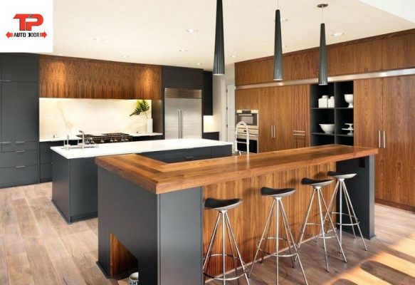 Kính bếp phải phù hợp với không gian tổng thể căn nhà