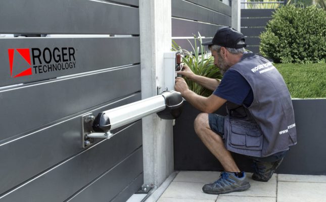 Cài đặt chương trình cho cửa tự động Roger Cài đặt chương trình cho cửa tự động Roger