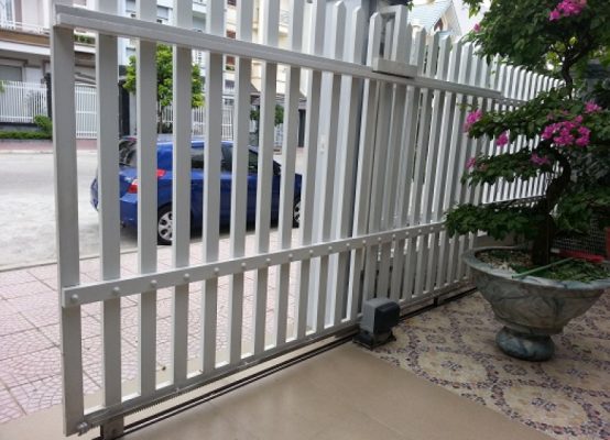 Cổng Roger tự động cho ngôi nhà vẻ đẹp hiện đại Cổng Roger tự động cho ngôi nhà vẻ đẹp hiện đại