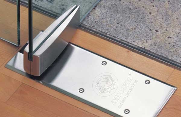 Cửa kính cường lực bị xệ xảy ra do nhiều nguyên nhân khác nhau Cửa kính cường lực bị xệ xảy ra do nhiều nguyên nhân khác nhau