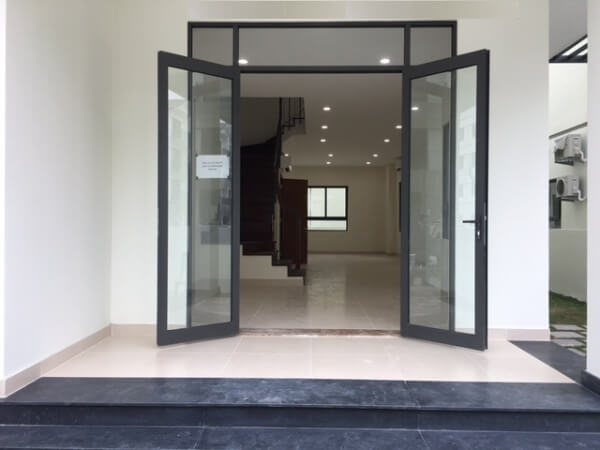 Thiết bị cửa kính xoay dễ dàng sử dụng và bảo trì Thiết bị cửa kính xoay dễ dàng sử dụng và bảo trì