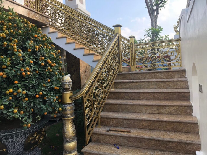 Cầu thang nhôm đúc được thiết kế nhiều mẫu mã Cầu thang nhôm đúc được thiết kế nhiều mẫu mã