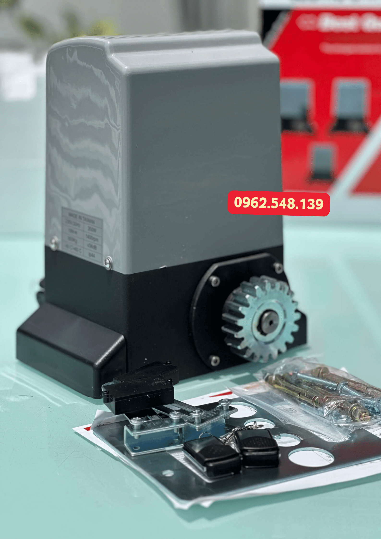 Độ an toàn được đảm bảo khi lắp motor YH tải 800kg motor YH tải 800kg