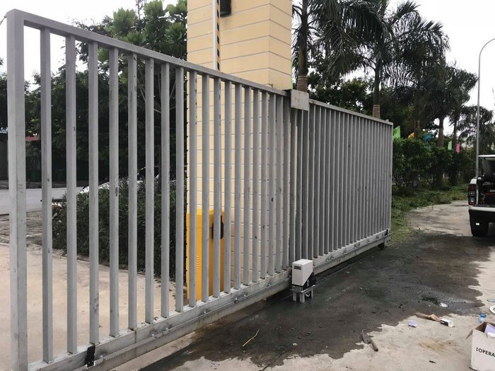 Việc đóng cửa nhanh chóng hơn khi sử dụng motor YH Việc đóng cửa nhanh chóng hơn khi sử dụng motor YH
