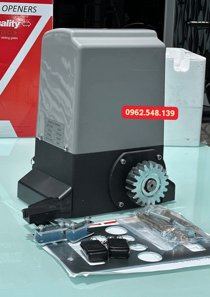 Motor cổng lùa đã giúp hệ thống thêm phần tiện ích và hiện đại Motor cổng lùa đã giúp hệ thống thêm phần tiện ích và hiện đại