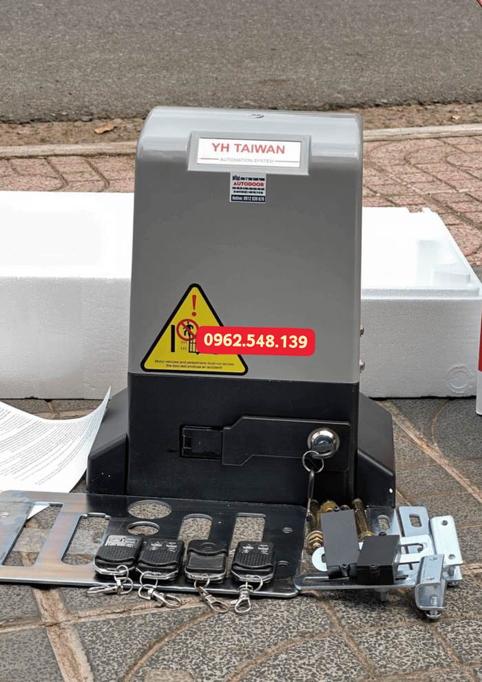 Motor YH đã bao gồm đầy đủ các phụ kiện đi kèm Motor YH đã bao gồm đầy đủ các phụ kiện đi kèm