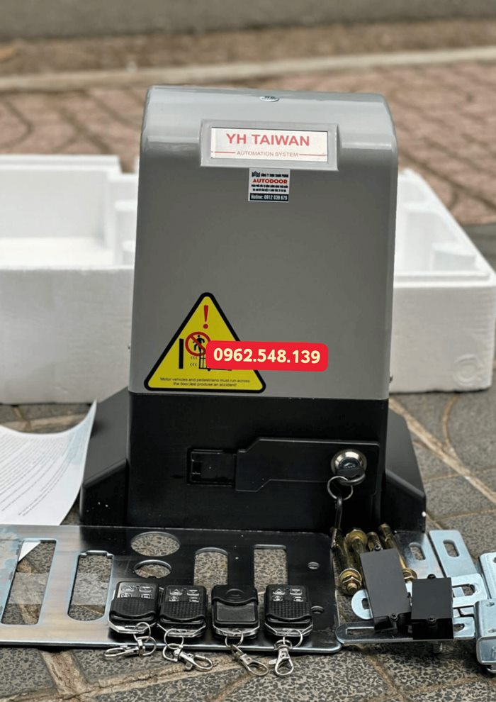 Điều khiển từ xa tiện ích được tích hợp trong motor YH Điều khiển từ xa tiện ích được tích hợp trong motor YH