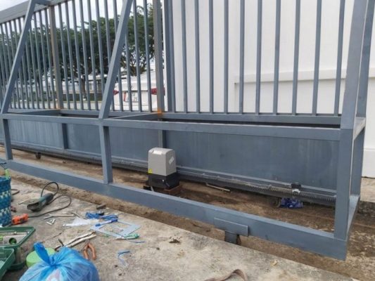 Khảo sát địa hình trước khi lắp đặt để tìm ra vị trí phù hợp