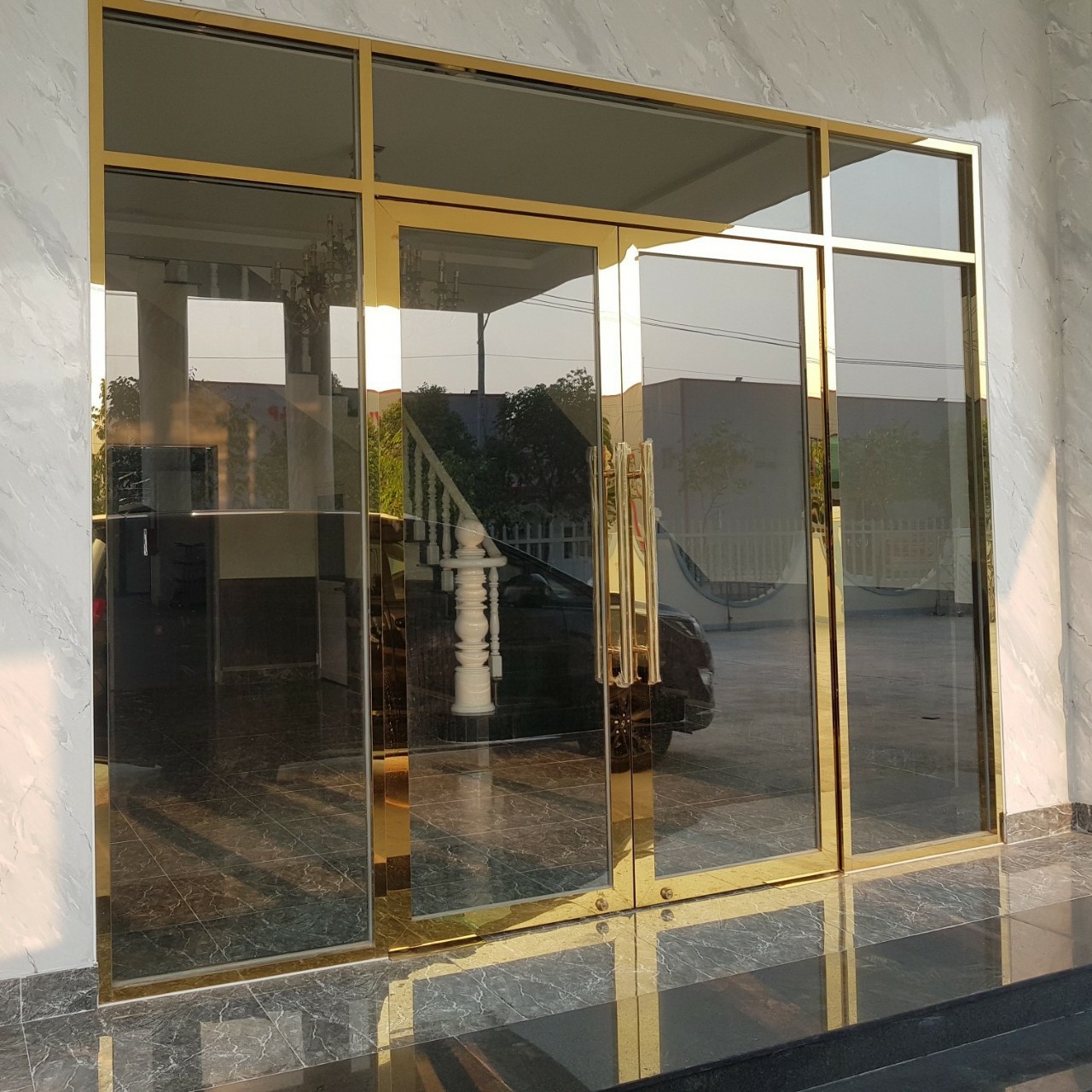 Ưu điểm về tính thẩm mỹ cao Tính thẩm mỹ cao