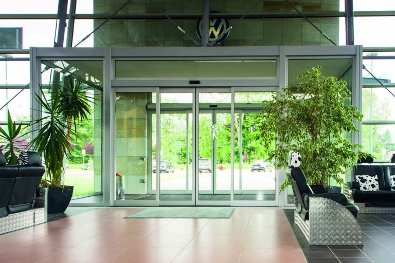 Motor hoạt động ổn định hơn và ít nóng hơn. Motor hoạt động ổn định hơn và ít nóng hơn.