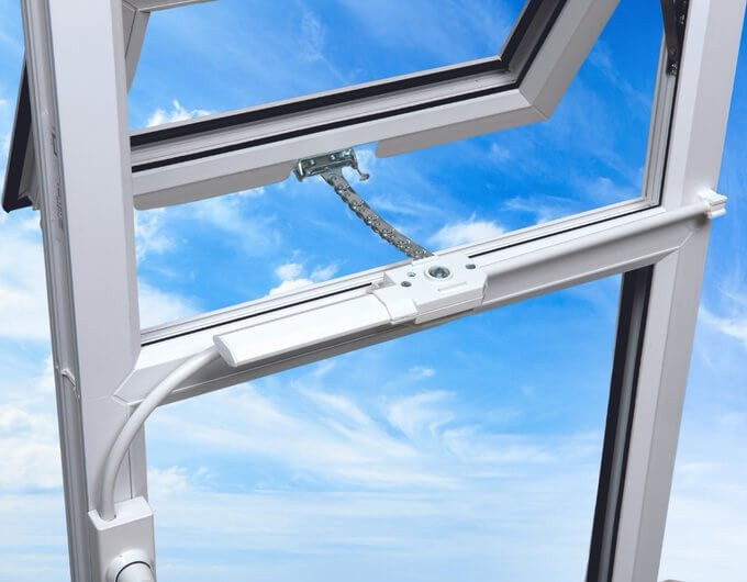 Giới thiệu cửa sổ mở hất tự động