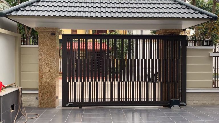 So sánh motor cổng lùa Italia và Đài Loan về kích thước và công suất.